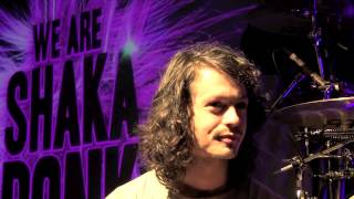 Interview de Ion batteur de SHAKA PONK [upl. by Uwkuhceki]