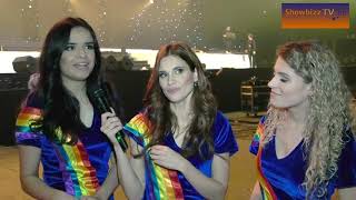 Marthe Hanne en Julia van K3 missen het publiek tijdens Sinterklaasshow in Sportpaleis [upl. by Avah]