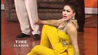 Budhe Warey Ishaq Paya karna  nargis special mujraflv [upl. by Annodahs]