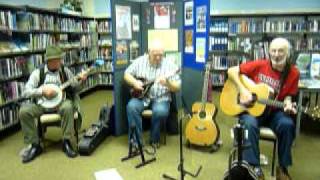 MOONSHINEMADNESS PLAYING AT TURRIFF LIBRARYNeil Hankin on banjo [upl. by Lesirg]