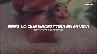 Melanie Martinez  LIGHT SHOWER Español  Lyrics  video musical [upl. by Lamrej457]