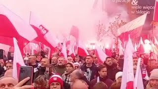 MARSZ NIEPODLEGŁOŚCI 2024  WARSZAWA  RONDO DMOWSKIEGO  odśpiewany Hymn Polski [upl. by Gisela]