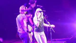 Keith Urban amp Carrie Underwood  The Fighter amp Stop Draggin My Heart Around [upl. by Novoj]