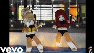 Karol G x Shakira TQG  Versión ROBLOX Brookhaven  SlayerGame [upl. by Nennahs]