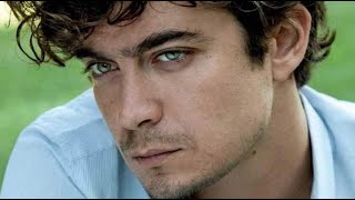 Riccardo Scamarcio Tra Valeria Golino Angharad Wood e Benedetta Porcaroli [upl. by Koeninger]