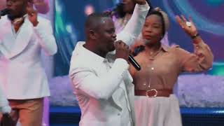 LOUANGE MEDLEY SOUVIENS TOI DE MOI emeraude moisembiye gospelmusic citébethel culte louange [upl. by Saks181]