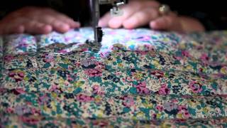 How to MakeA Liberty Print Oven Mitt [upl. by Dorrehs]