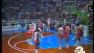 Finale PlayOff Scudetto 198485  Scavolini Pesaro  Simac Milano [upl. by Arlette]