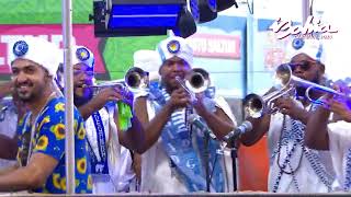 Filhos de Gandhy começam desfile na Barra  Carnaval de Salvador 2024 [upl. by Nakah]