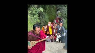 FAMOUS BHUTANES SINGER OFFER SONG TO DJKR  DZONGSAR JAMYANG KHYENTSE RINPOCHE [upl. by Notrab]