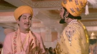 Bhakta Tukaram Movie Scenes  Sivaji Ganesan amazed by Lord Panduranga miracles  ANR Anjali Devi [upl. by Hackney]