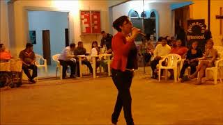 Leticia Reyes en vivo Mientes Bolero [upl. by Netfa]