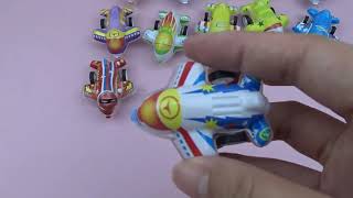 205004 Pull Back Cartoon Planes toys capsuletoys vendingmachinetoys capsule capsulas [upl. by Dale268]