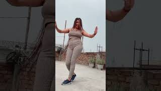 Beech bajaria 🤪🥰shortvideo dance love oldisgold Poojavlog174 [upl. by Juley]