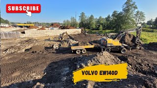 Zasypujemy utwardzamy wykop I Volvo ew140d Tiltrotator Engcon [upl. by Soane]