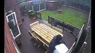 Thieving Scrote Conisbrough Thief 11102013 DO YOU KNOW THIS MAN Please share [upl. by Alabaster]