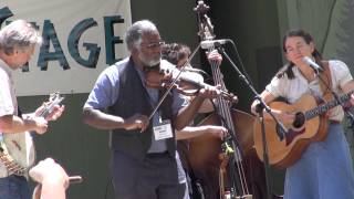 CBA FDF 2013  The Earl White String Band  Apple Blossom [upl. by Kikelia560]