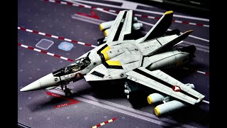 Hasegawa VF1S Valkarie quotSkull Squadronquot 148 final assembly [upl. by Laks]