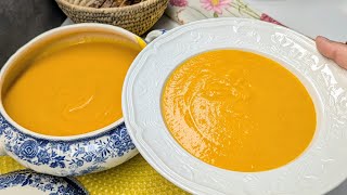 Kürbissuppe mit Kokosmilch und Ingwer 😋 die beste Kürbissuppe die wir je gegessen haben Rezept [upl. by Braden359]