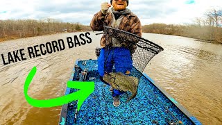 I Caught The LAKE RECORD Largemouth Bass In A Jon Boat Fishing Tournament [upl. by Aihgn914]