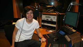 Harry Styles en The Hits Radio  19022012 [upl. by Amsed]