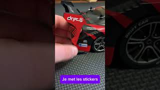 Je met les stickers sur ma voiture RC [upl. by Hgeilyak]