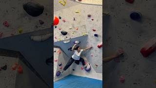 🟣V5V6 Biiig swing bouldering climbing fitness [upl. by Mamie447]