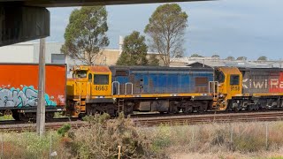 DL 9158 DCP 4663 with Train 229 passing Wairere drive bridge Hamilton NIMT [upl. by Teeniv]