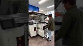 Loading the build unit into the HP Jet Fusion 5200 Series Industrial 3D Printing Solution [upl. by Ttelrats]