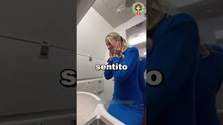 Cosa succede ai bagni in aereo ✈️🚽 [upl. by Ecnahs]