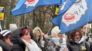 Protest pielęgniarek w Warszawie – o co walczą [upl. by Daniell938]