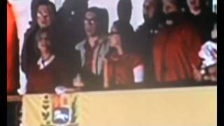 HUGO CHAVEZ  CANTA JUNTO AL PUEBLO  himno nacionalTRAS LA VICTORIA DEL SI EN EL REFERENDUN [upl. by Fletcher914]