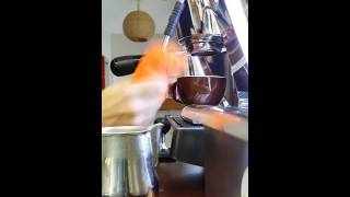 Latte art Nuova Simonelli Musica [upl. by Atiker]