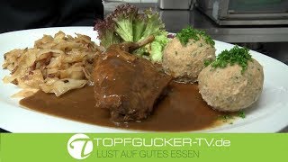 Geschmorte Kaninchenkeule in Thymiansauce mit Bayrisch Kraut und Semmelknödel TopfguckerTV [upl. by Etezzil]