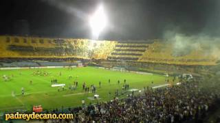 Recibimiento Peñarol con la Bandera Más Grande del Mundo [upl. by Maiga]