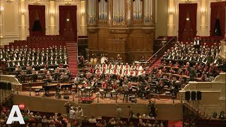 Jostiband speelt clublied Feyenoord in Concertgebouw [upl. by Eissert]