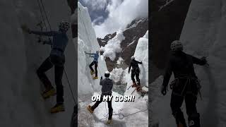 Climbers face sudden avalanche 😳🫣  🎥 BVIRAL  redddlong [upl. by Altheta]