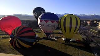 VIDEO Le mongolfiere a Mondovì un anno fa Timelapse al Parco Europa il decollo [upl. by Brookhouse]