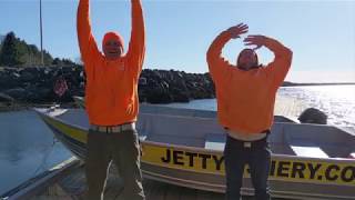 A Guide to Crabbing on The Oregon Coast Jetty Fishery [upl. by Ssepmet495]