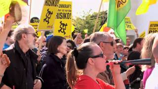 Campact  Protest beim Atomgipfel [upl. by Ecertak]