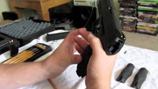 HOW TO Adjust the grip on HECKLER amp KOCH P30 9mm v3 handgun [upl. by Tarabar960]