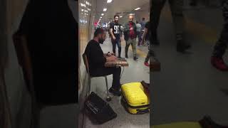 Sinan Ugur Metroda kanun çalan adam 🙏🏼🎼🍀 [upl. by Shanta]