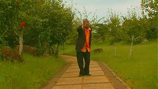 Malibongwe Gcwabe  Ndiyakhala Official Music Video [upl. by Zeralda]