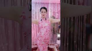 Chinese dancing girl wearing pink cheongsamChina dancer China traditional dance Chinese dance [upl. by Taber]