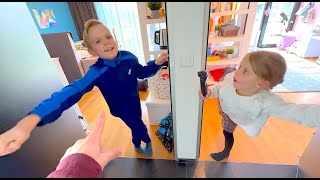 DE KiNDEREN MOGEN 1 DAG HUN SLAAPKAMER NiET UiT CHALLENGE  Bellinga Vlog 3128 [upl. by Neala910]