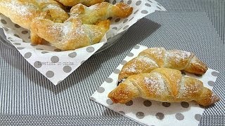 Cornetti di pasta sfoglia al cioccolato [upl. by Ennaimaj555]