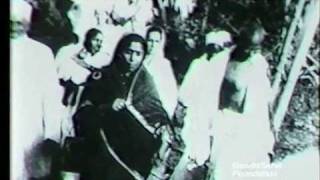 Mahatma Gandhi Sarojini Naidu and others during the Salt Satyagraha Salt March April1930 [upl. by Wenger]