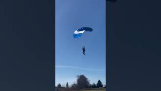 Perlanski Skydive landing Sussex [upl. by Nealon]