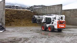 Bobcat S650 and Horst Roll out bucket [upl. by Troth]