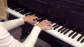 Suzuki Piano  Minuet G major 3 [upl. by Zephaniah]